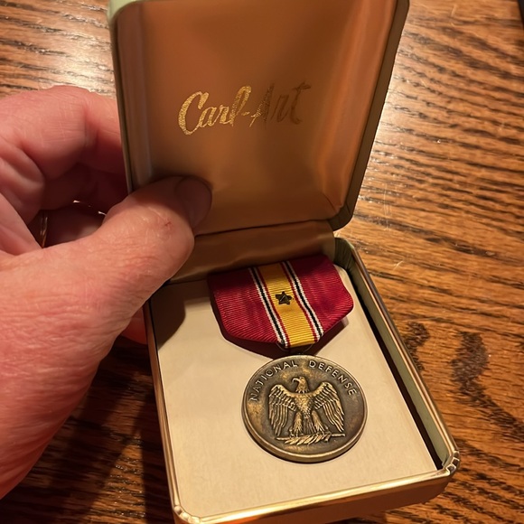 Marine Corps National Defense Eagle Medallion Red Gold Blue and White Ribbon - Picture 8 of 8